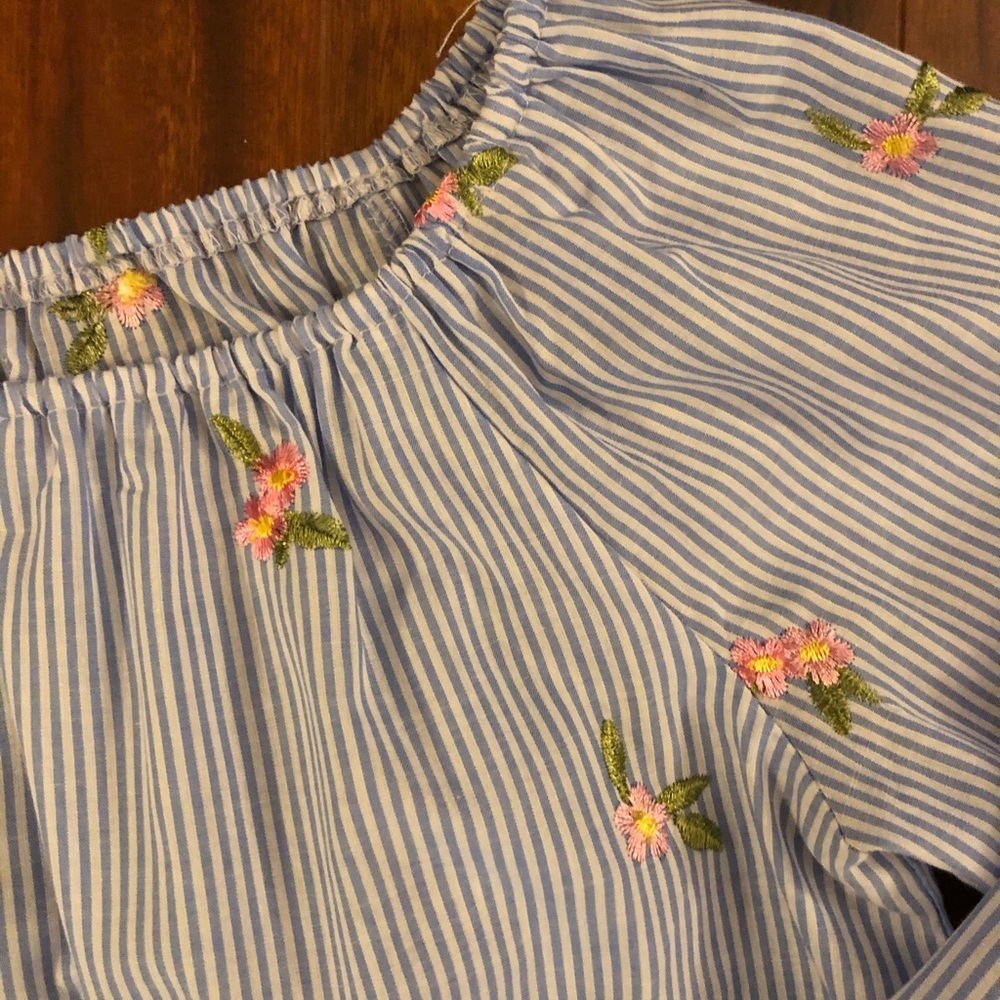 Gypsies and Moondust 🌙 Bell Sleeve Top - Picture 6 of 7